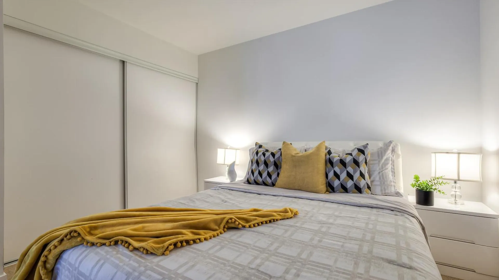 Appartamento Entire Townhouse In Downtown With Parking Near Rogers Centre Toronto