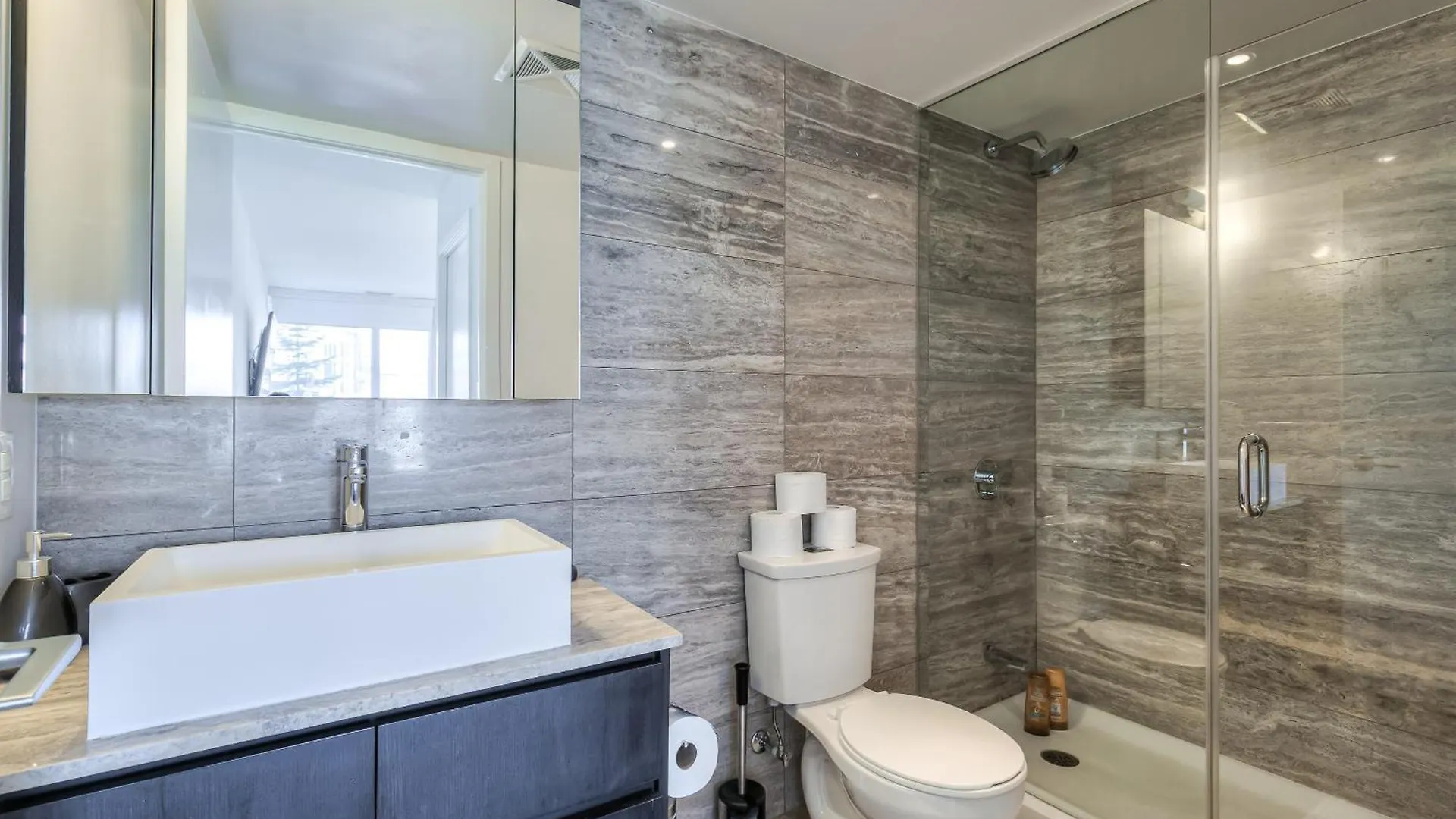 Appartamento Entire Townhouse In Downtown With Parking Near Rogers Centre Toronto